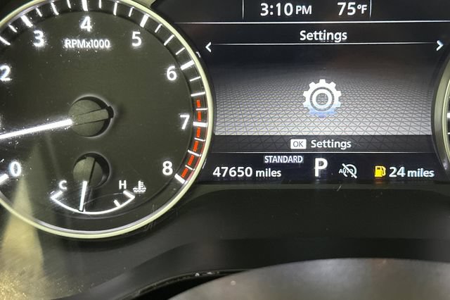 Used 2024 Nissan Pathfinder SV FWD image 28