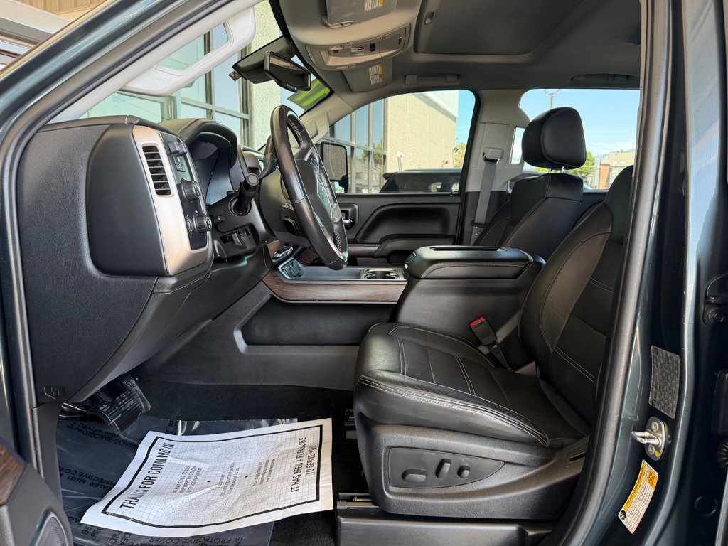 Used 2017 GMC Sierra 3500 Denali w/ Duramax Plus Package AWD/4WD image 5