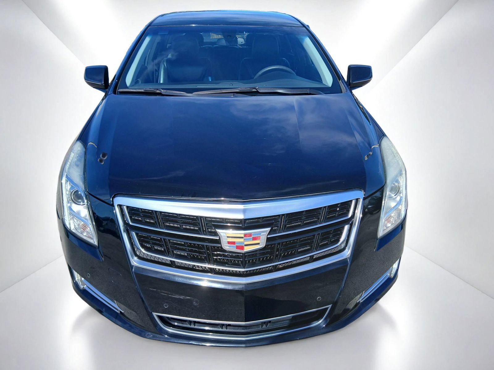 Used 2016 Cadillac XTS Luxury FWD image 3