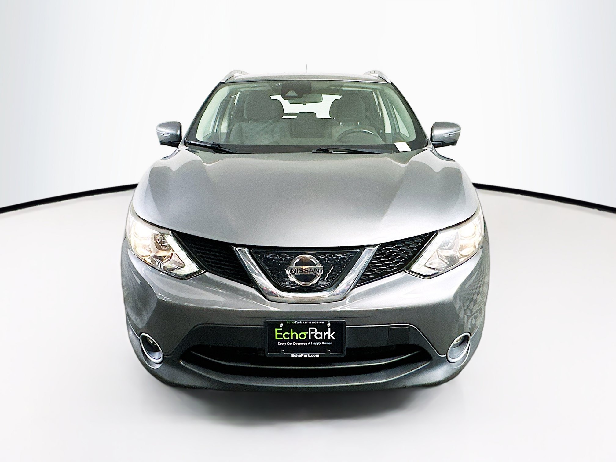 Used 2019 Nissan Rogue Sport SV w/ Technology Package AWD/4WD image 2