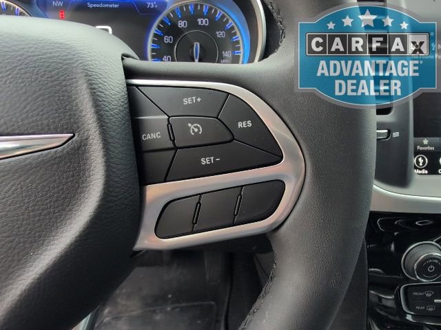 Used 2023 Chrysler 300 Touring w/ Sport Appearance Package RWD image 18
