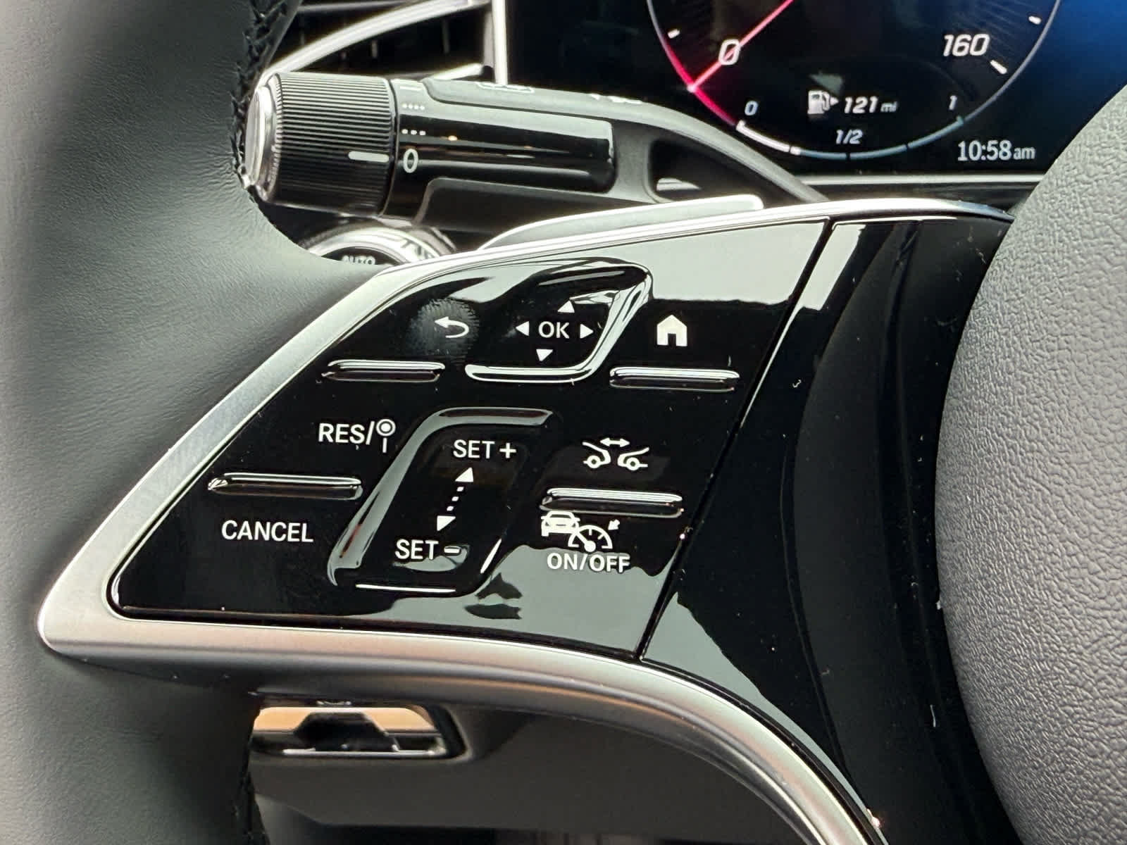 Used 2026 Mercedes-Benz E 350 4MATIC Sedan image 22
