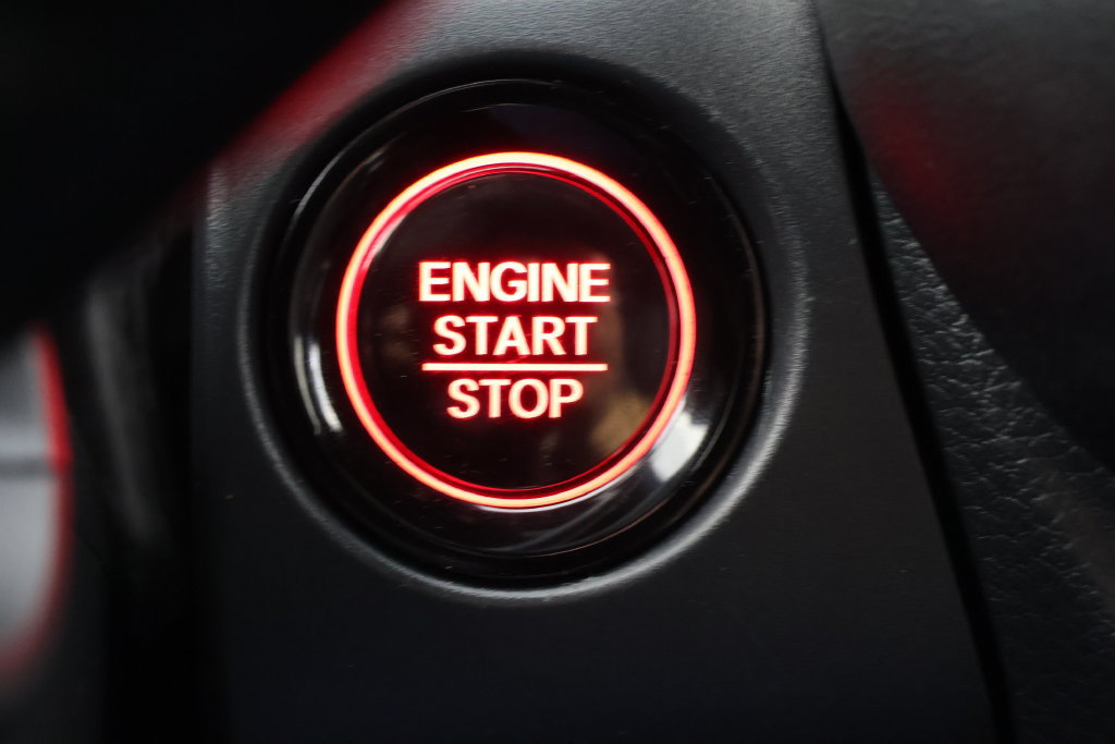 Certified 2025 Honda HR-V Sport image 17
