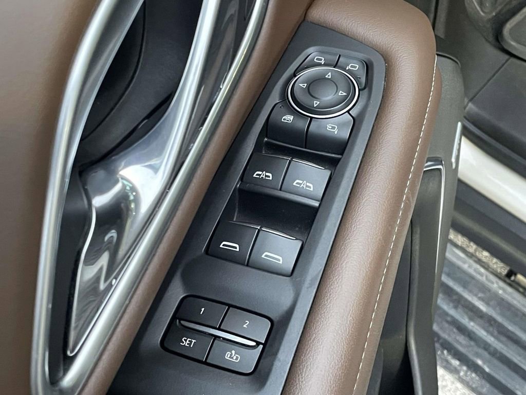 Used 2021 Chevrolet Tahoe High Country w/ Premium Package image 8