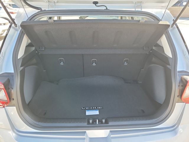 New 2026 Hyundai Venue SEL image 23