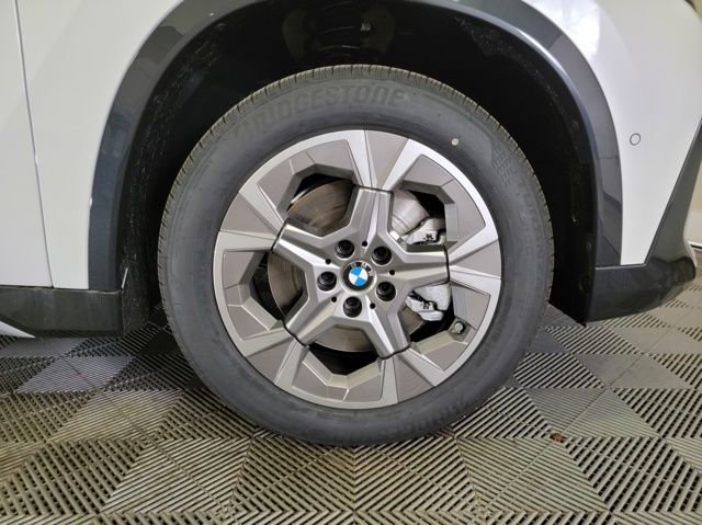New 2025 BMW X1 xDrive28i w/ Premium Package image 4