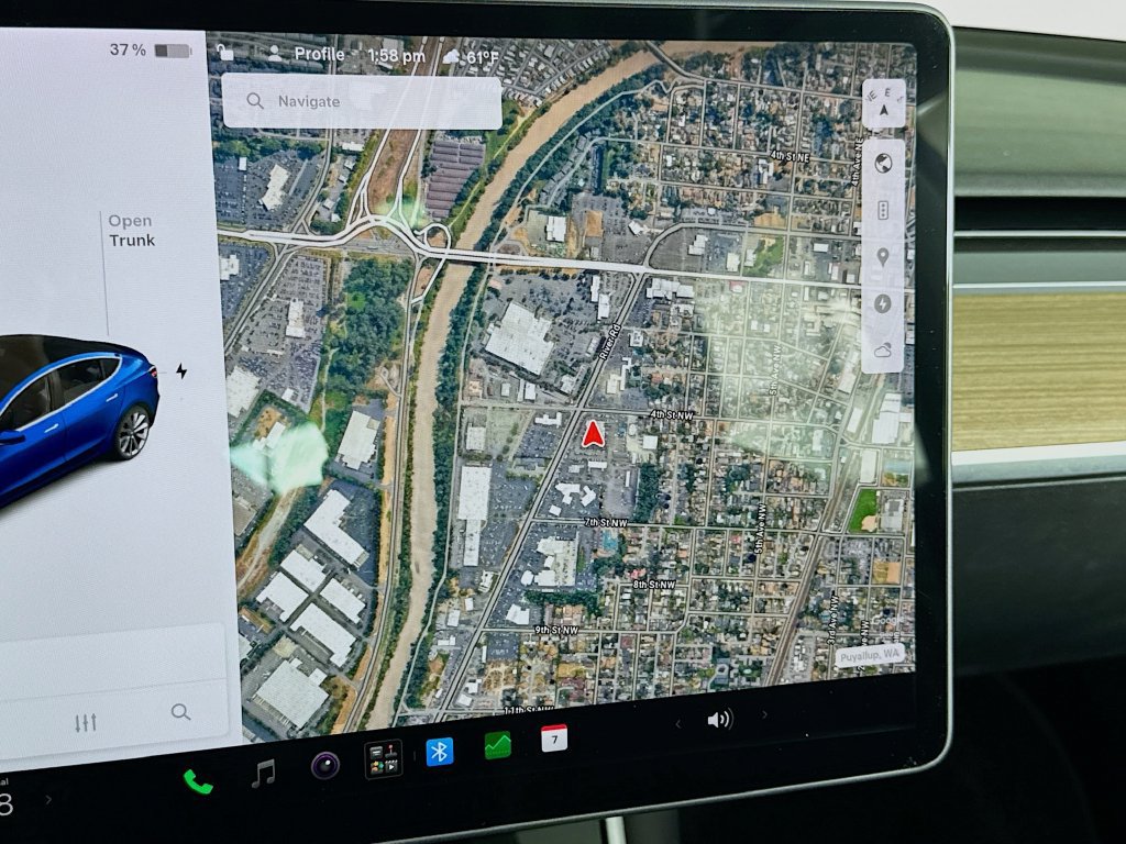 Used 2018 Tesla Model 3 Long Range RWD image 22