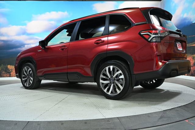 Certified 2025 Subaru Forester Touring w/ Touring Package AWD/4WD image 6