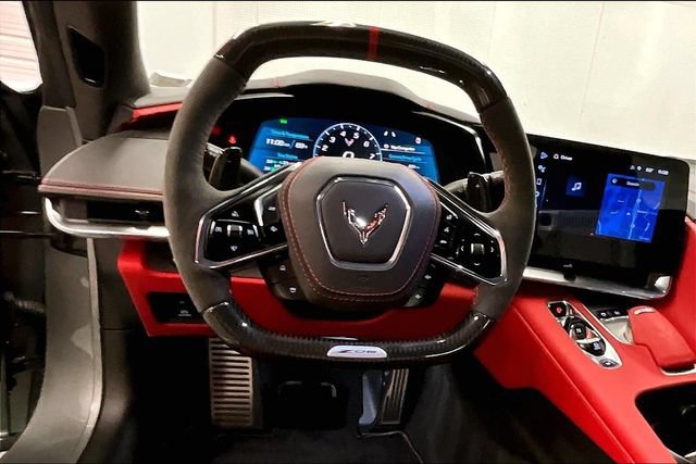 Used 2024 Chevrolet Corvette Z06 RWD image 6