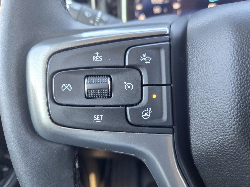 Used 2025 Chevrolet Silverado 3500 LT image 18