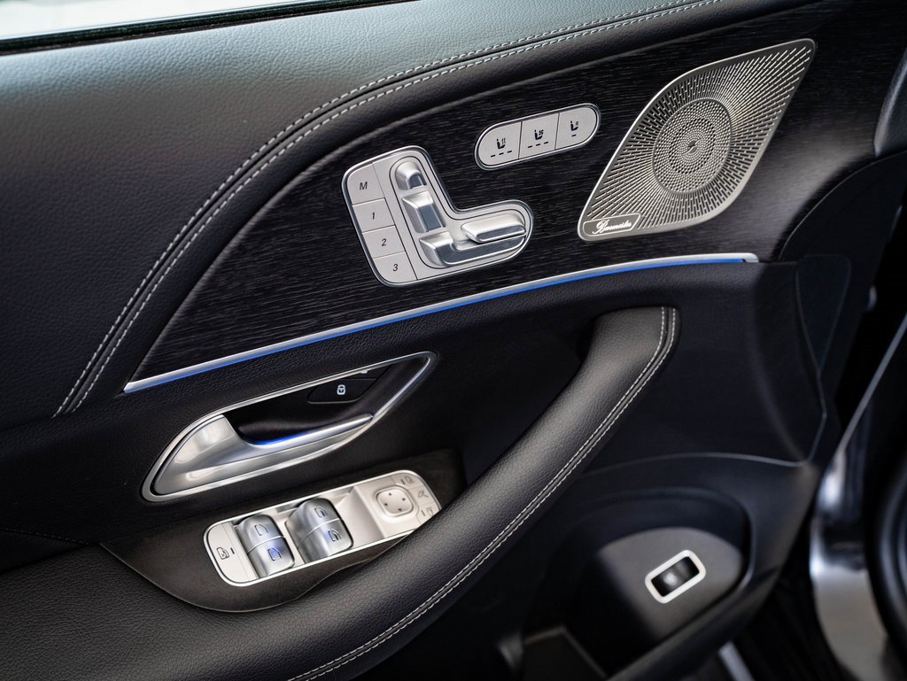 Certified 2025 Mercedes-Benz GLS 450 4MATIC image 23