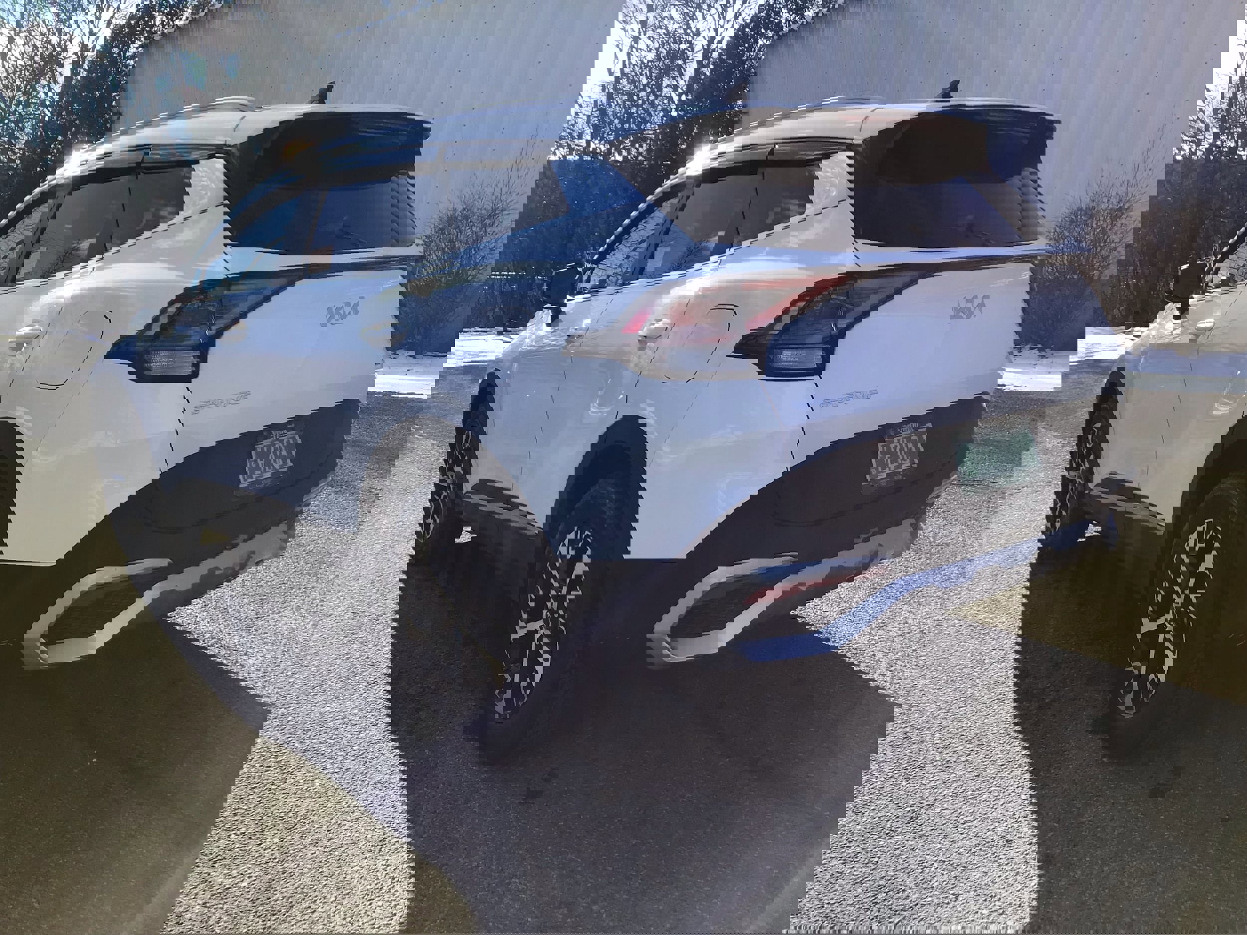 Used 2025 Kia Sportage EX image 6