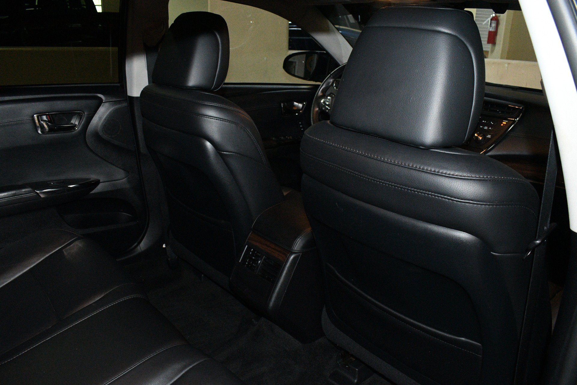 Used 2015 Toyota Avalon XLE Touring FWD image 16