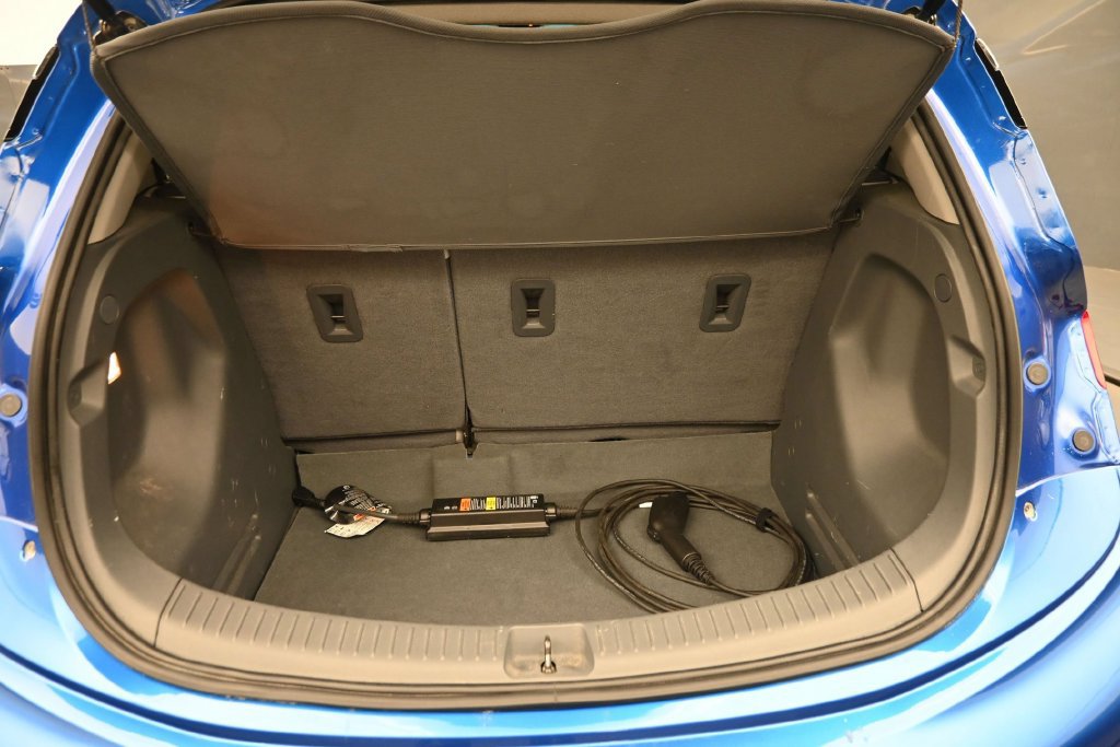 Used 2017 Chevrolet Bolt LT FWD image 11