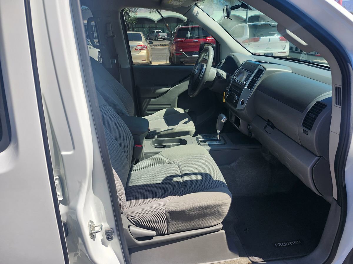 Used 2018 Nissan Frontier SV RWD image 17