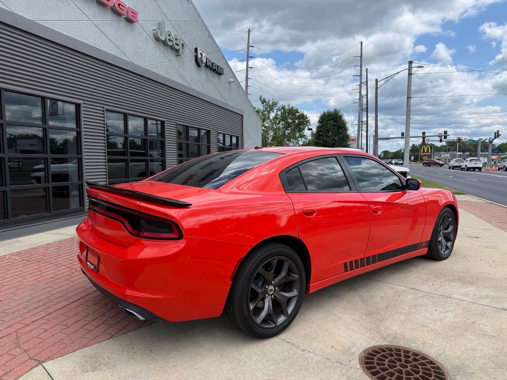 Used 2017 Dodge Charger R/T w/ Premium Group RWD image 13