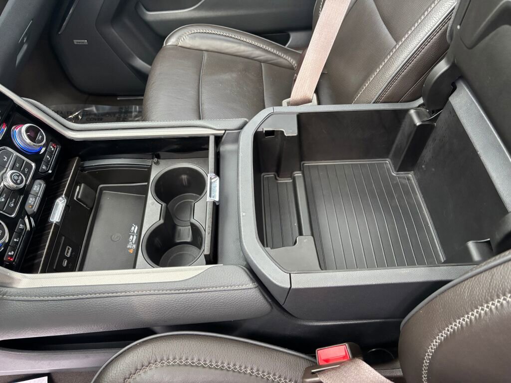 Used 2022 GMC Yukon XL Denali image 18