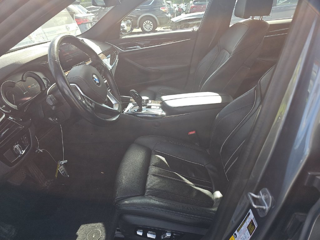 Used 2019 BMW 530e xDrive w/ Convenience Package AWD/4WD image 8