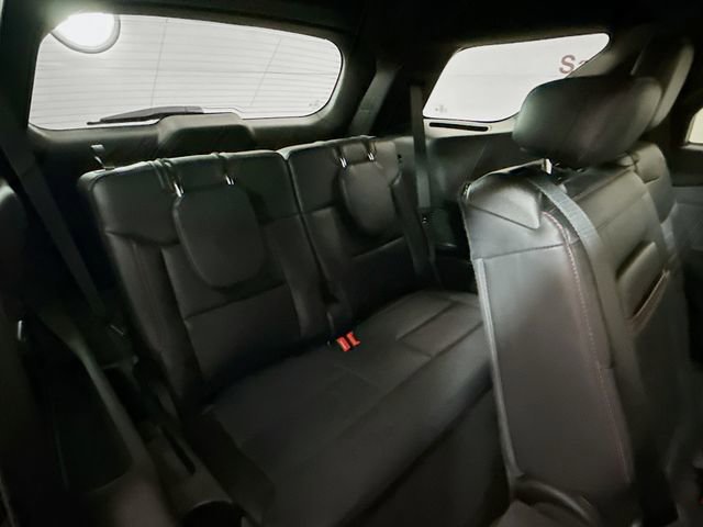 Used 2025 Ford Explorer ST-Line w/ ST-Line Street Pack image 28