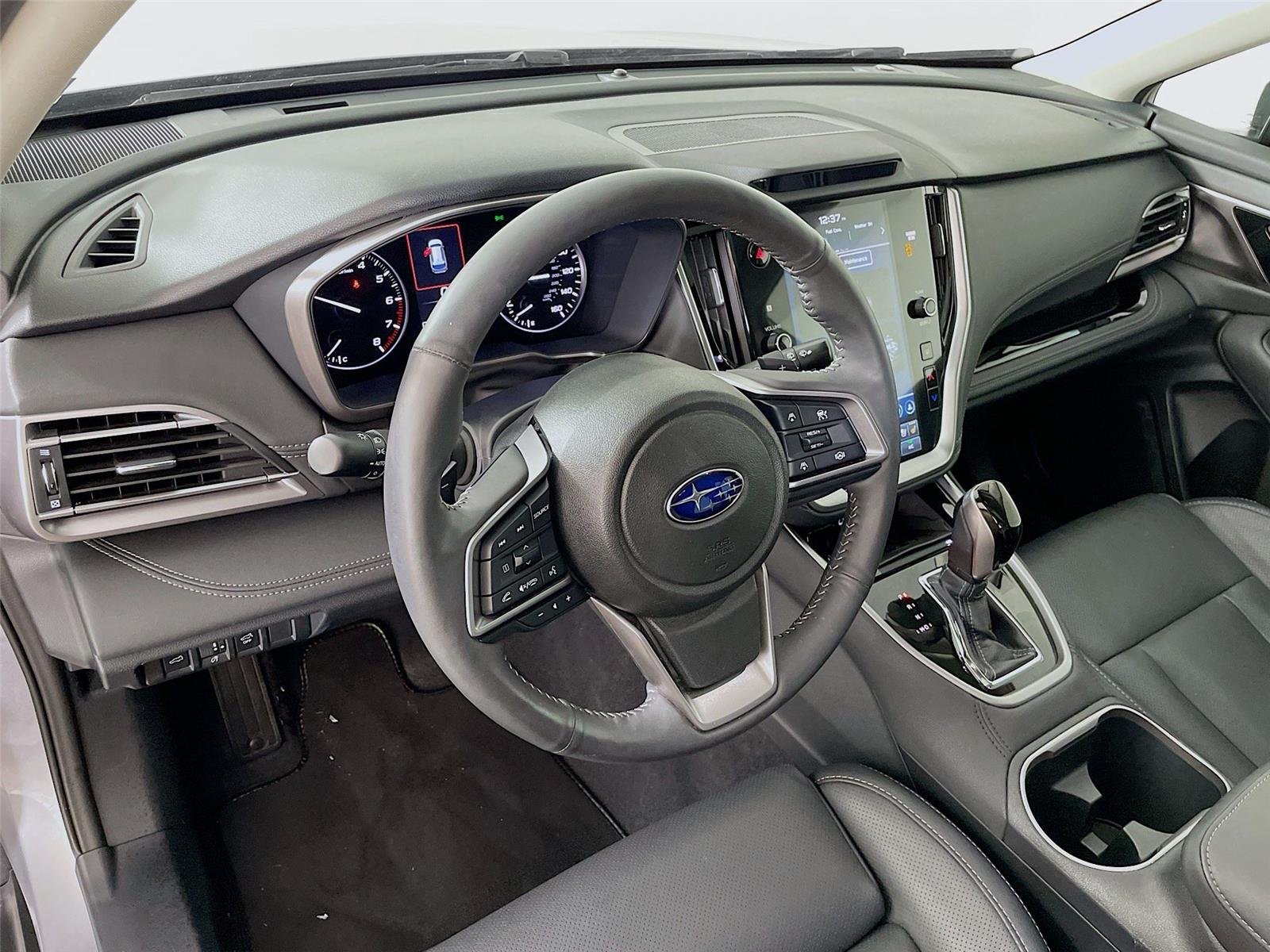 Used 2025 Subaru Outback Touring AWD/4WD image 14