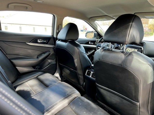 Used 2018 Nissan Maxima 3.5 SV image 19
