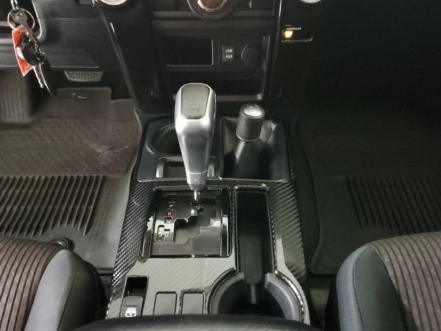 Used 2017 Toyota 4Runner TRD Off-Road AWD/4WD image 22