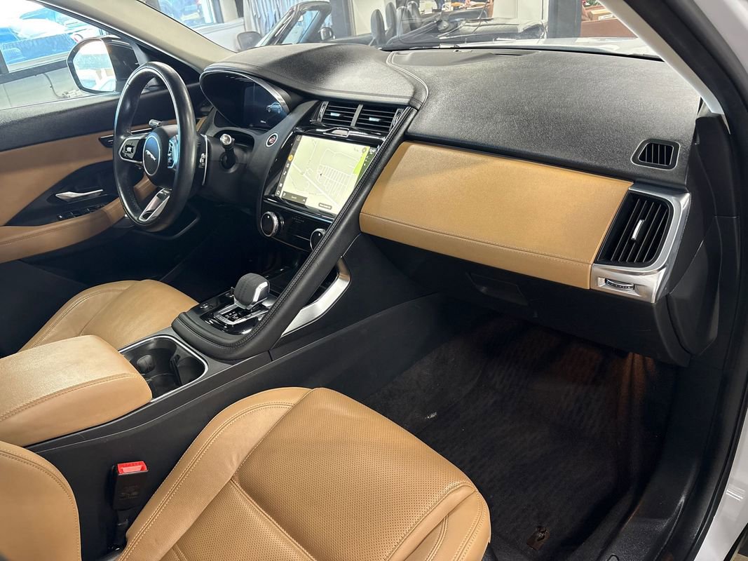 Used 2021 Jaguar E-PACE SE image 38