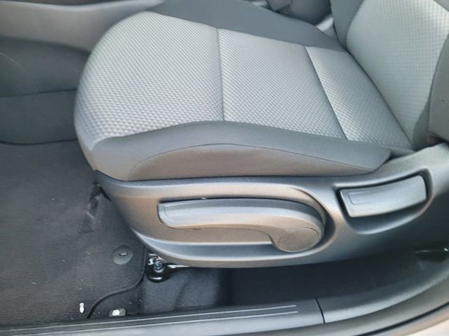 Used 2025 Kia Soul LX image 24