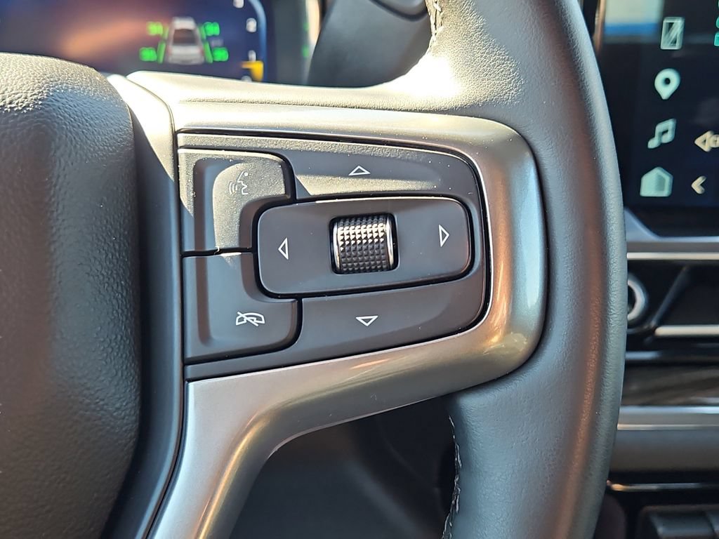 Certified 2025 Chevrolet Silverado 1500 LT AWD/4WD image 25