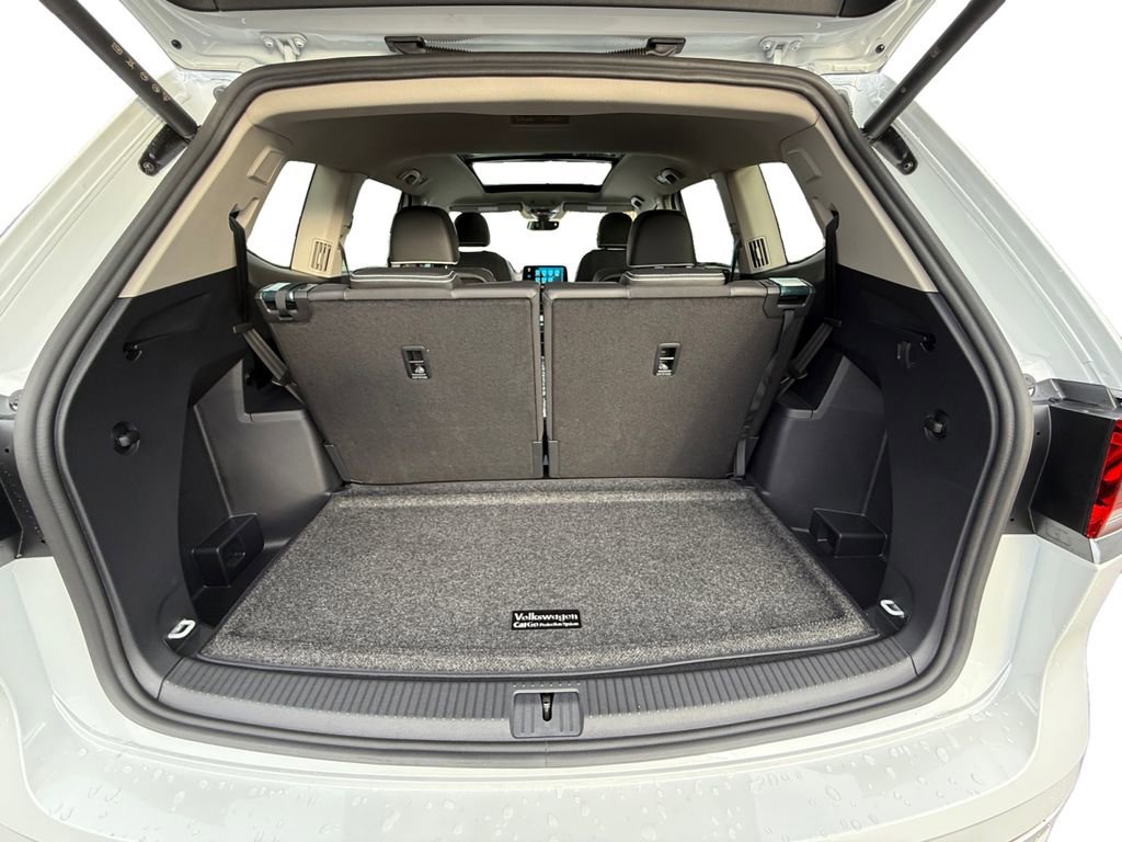 New 2026 Volkswagen Atlas SEL Premium R-Line image 12