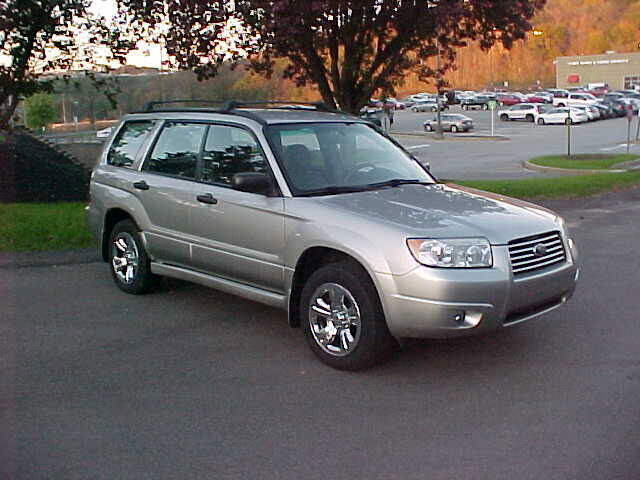 Used 2006 Subaru Forester 2.5X w/ Popular Equipment Group 1H image 2