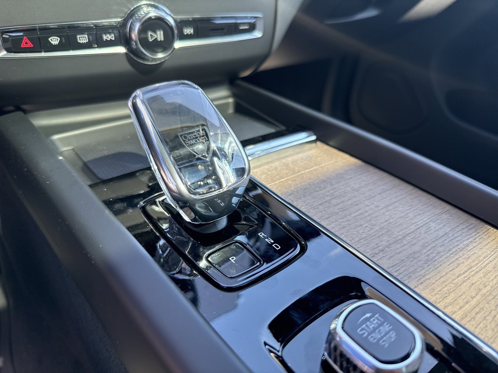 New 2026 Volvo XC60 T8 Plus w/ Protection Package Premier image 21