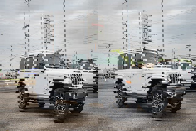 New 2025 Jeep Wrangler Unlimited Sahara image 7
