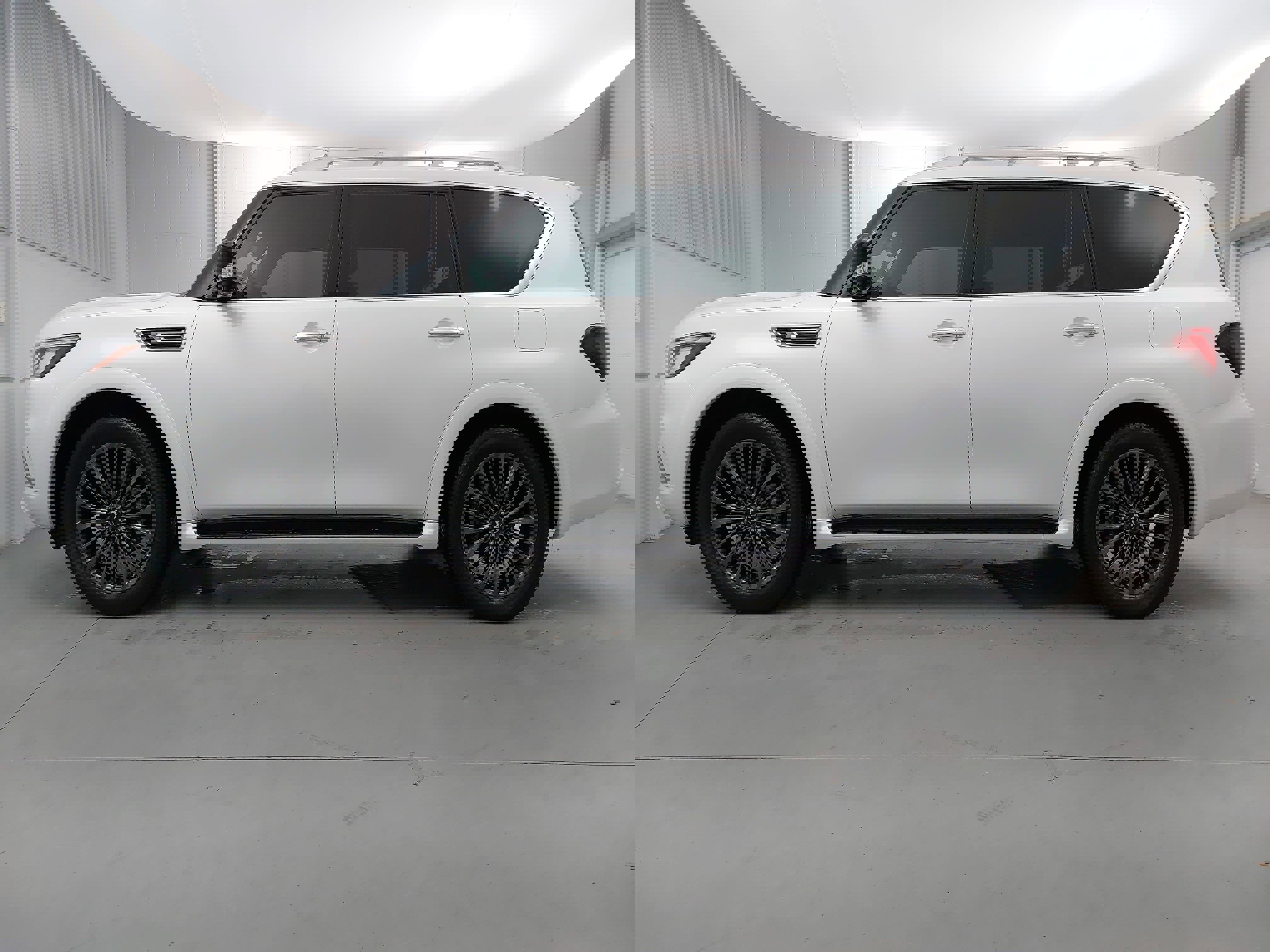 Used 2024 INFINITI QX80 Premium Select w/ Cargo Package image 2