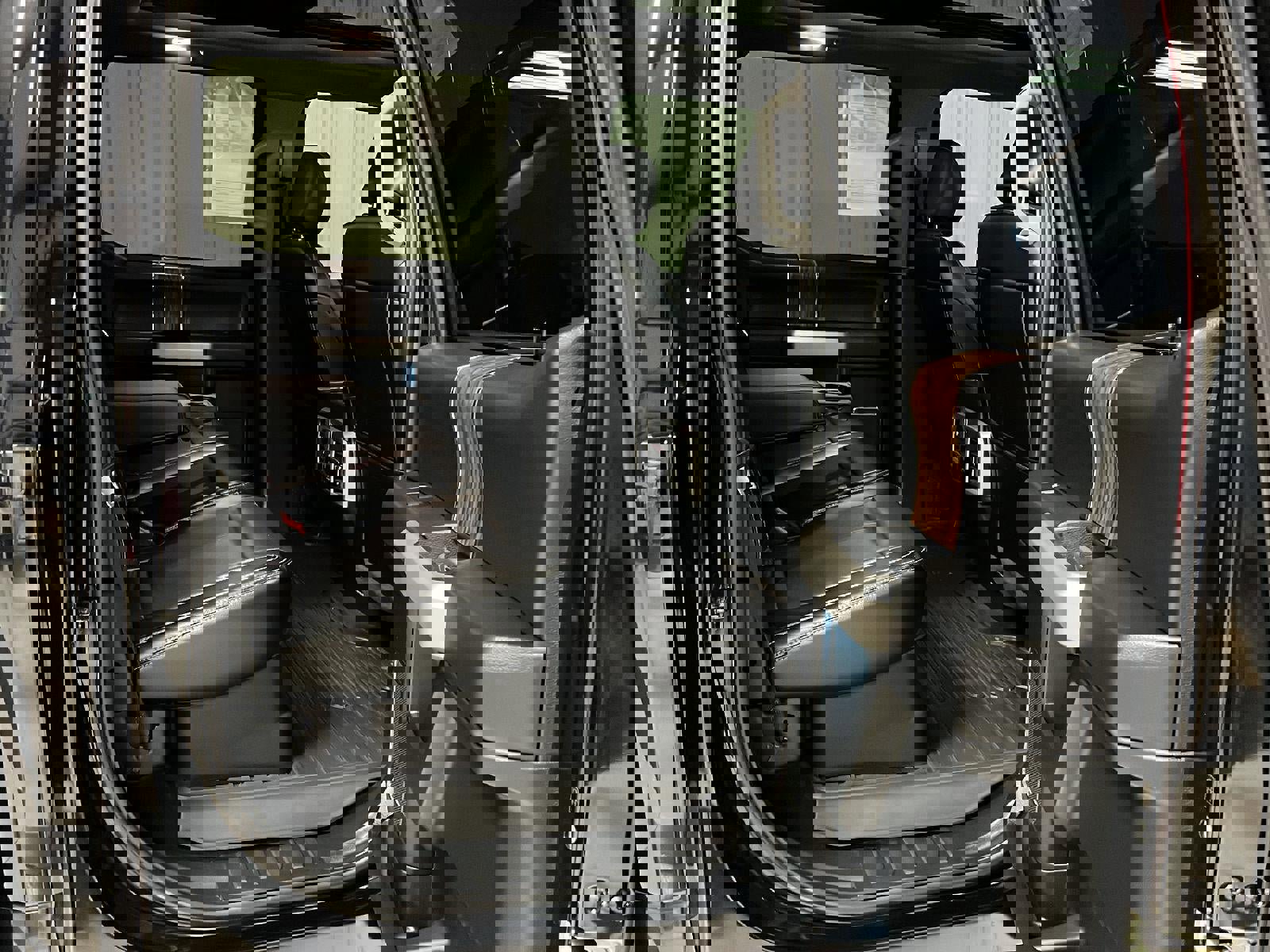 Used 2018 Ford F150 Lariat w/ Equipment Group 502A Luxury image 12