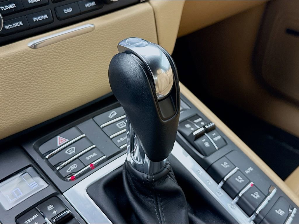 Certified 2018 Porsche Macan S AWD/4WD image 20