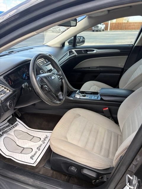 Used 2019 Ford Fusion S FWD image 5