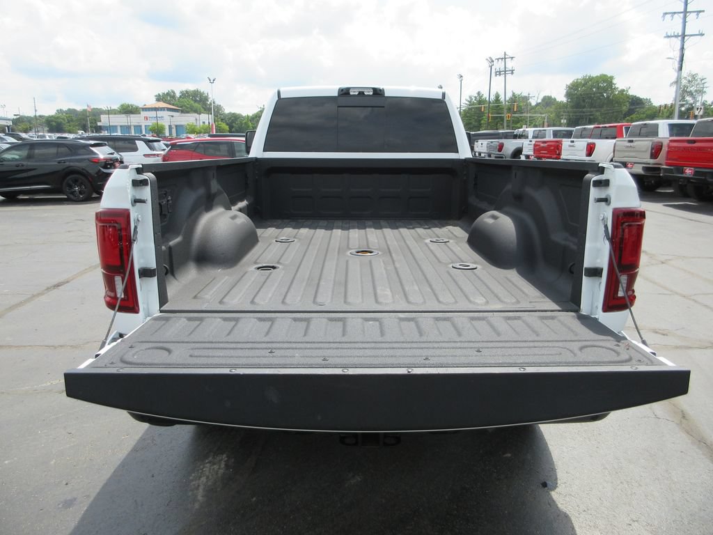 Used 2026 RAM 3500 Limited AWD/4WD image 8