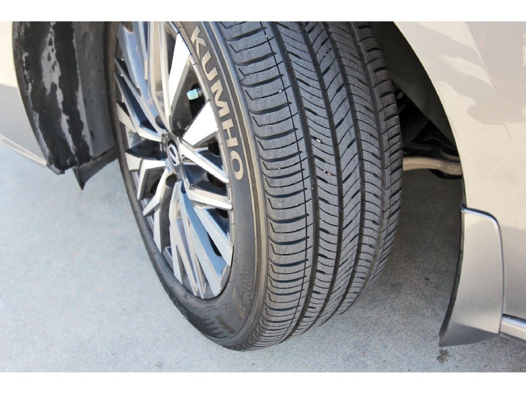 Used 2024 Nissan Altima 2.5 SV w/ SV Premium Package FWD image 12