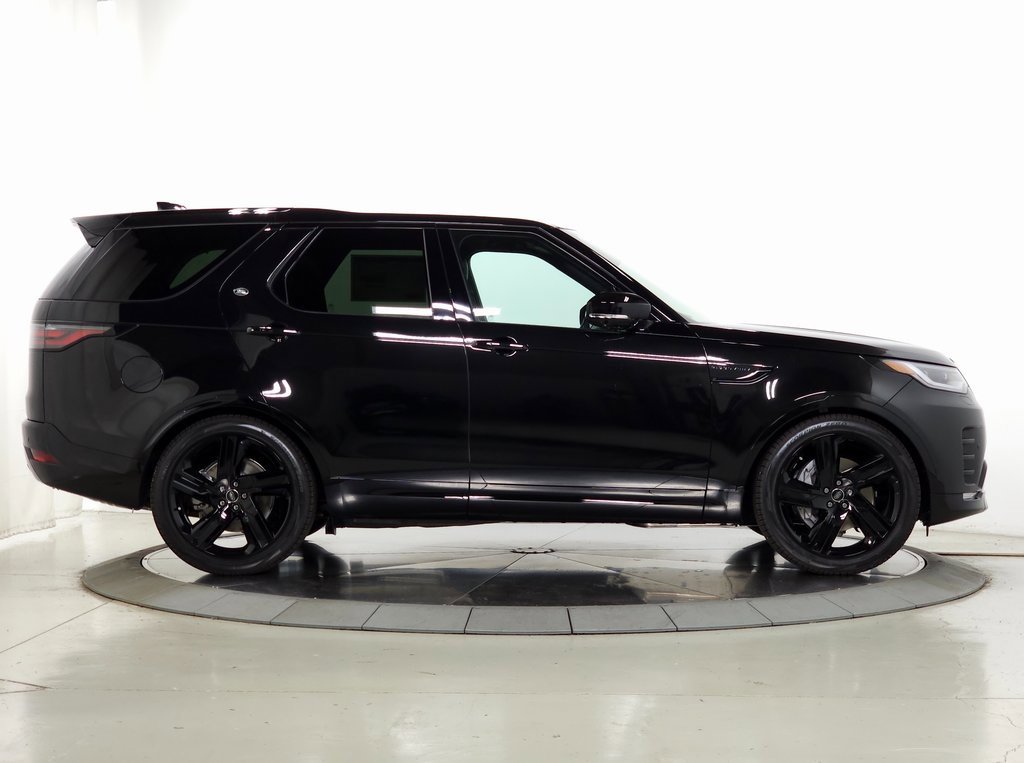 New 2025 Land Rover Discovery Dynamic SE image 7