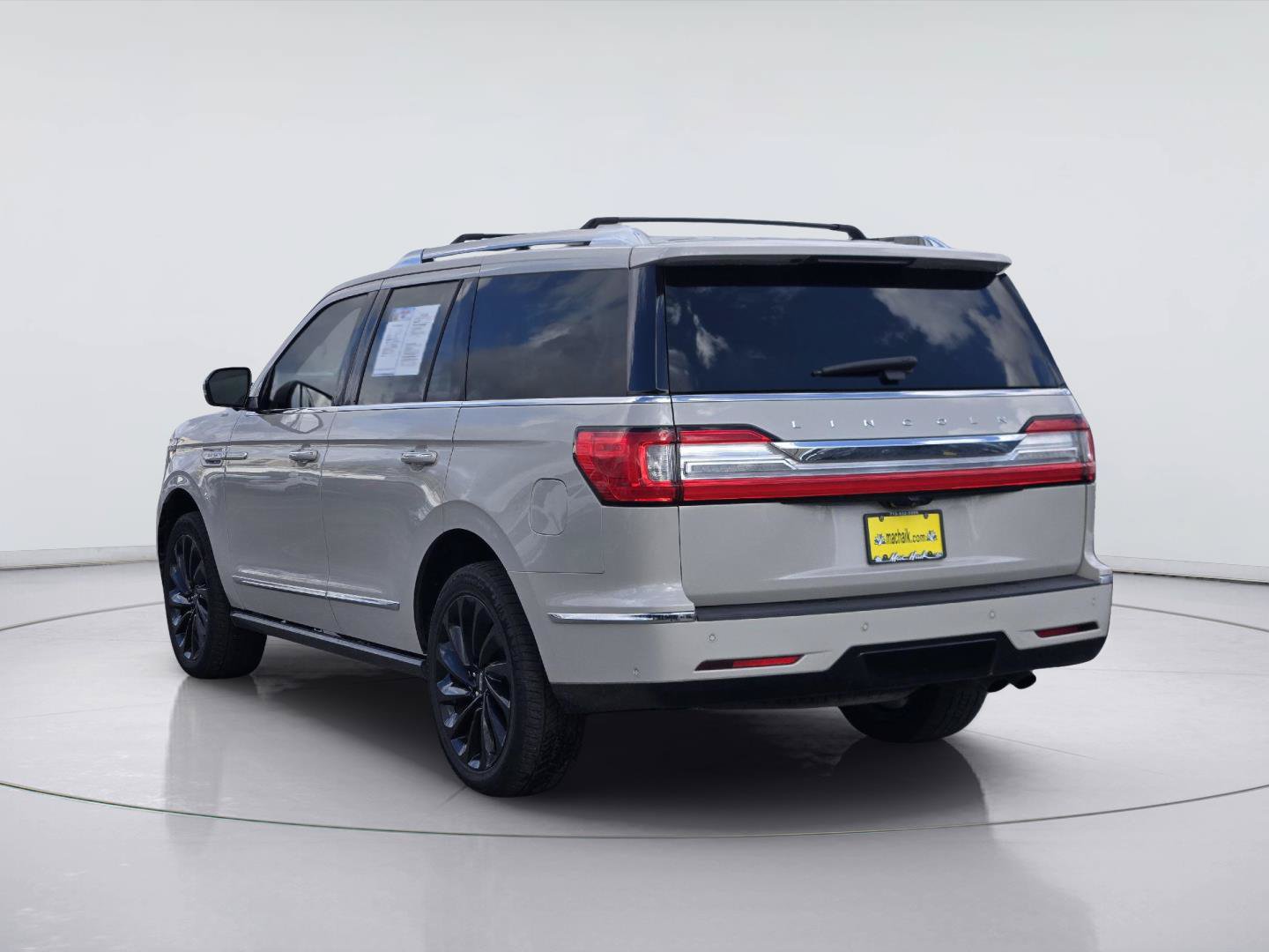 Used 2021 Lincoln Navigator Reserve AWD/4WD image 6