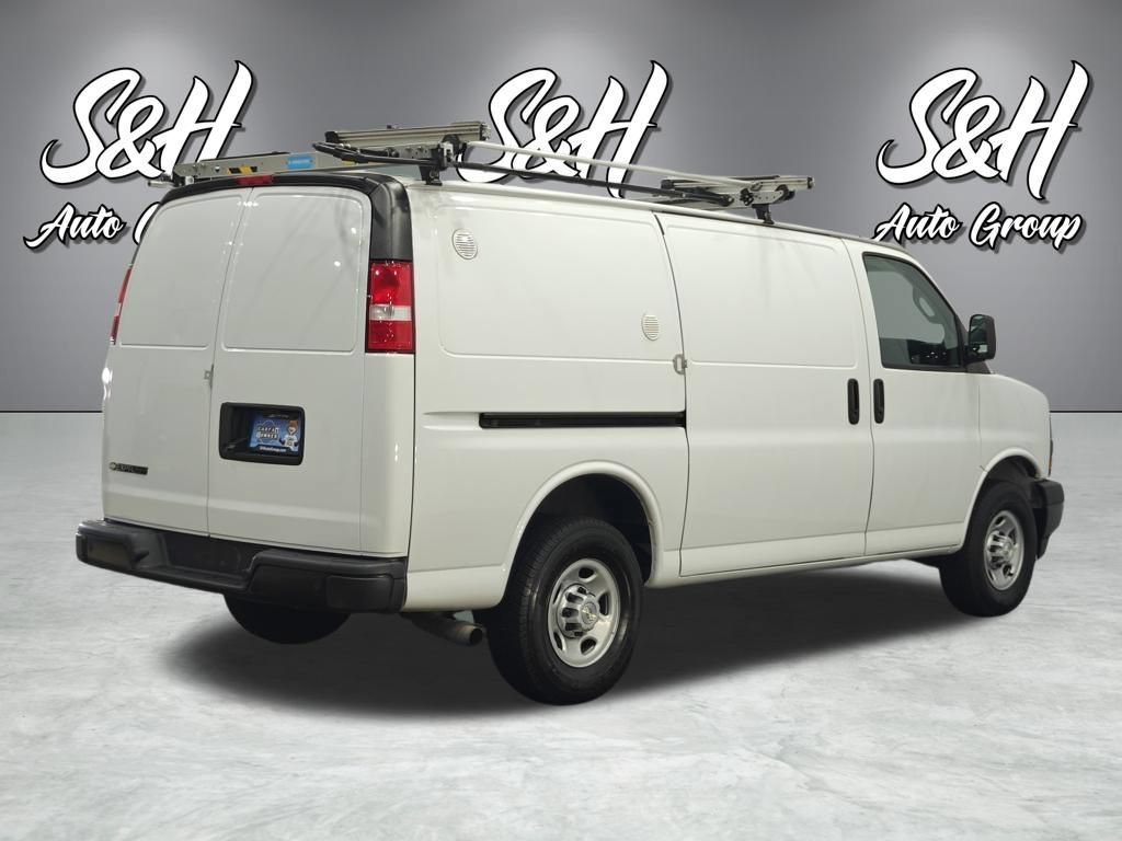 Used 2022 Chevrolet Express 2500 w/ Driver Convenience Package RWD image 20