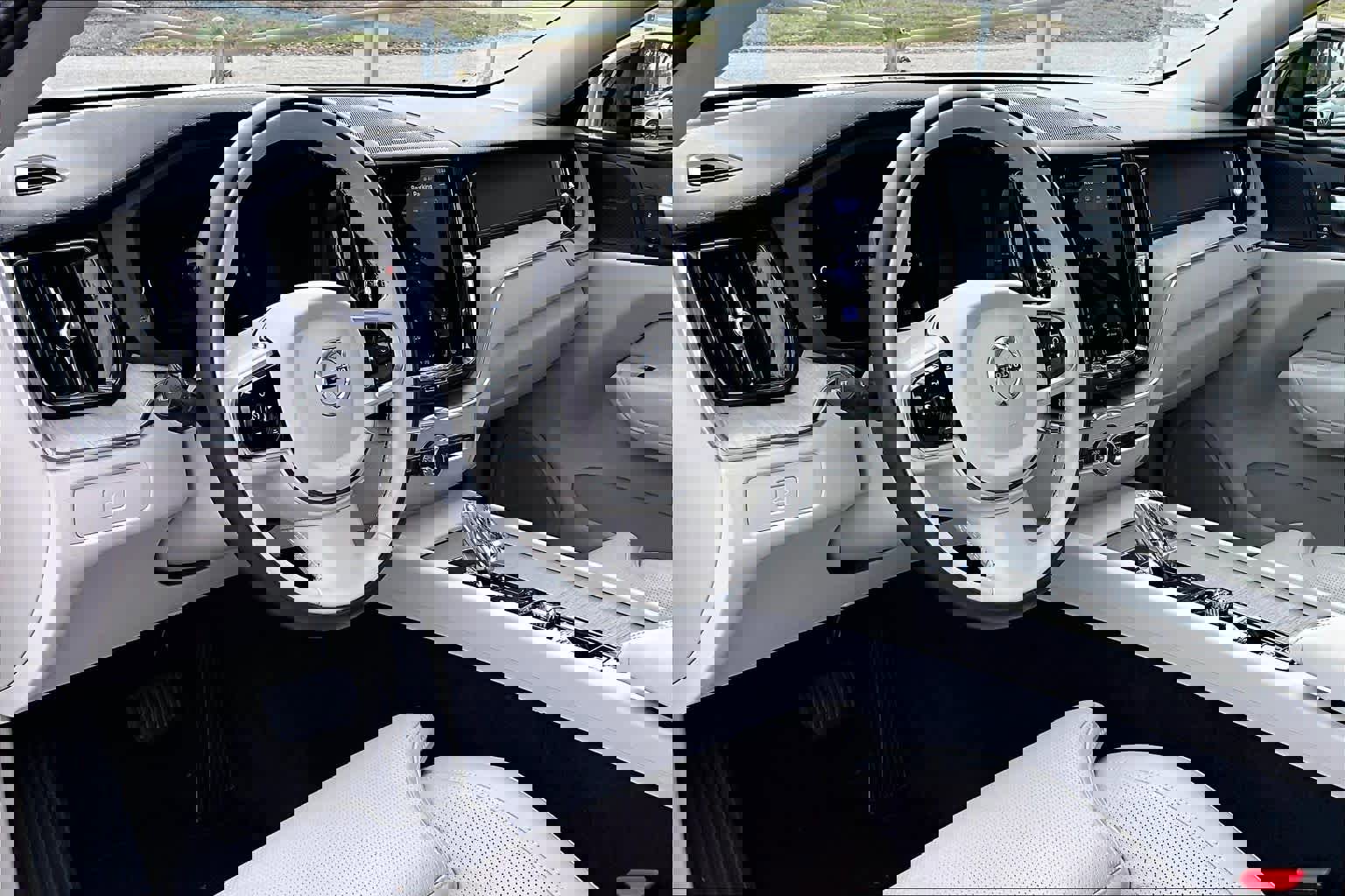 Used 2023 Volvo XC60 B5 Ultimate w/ Climate Package image 17