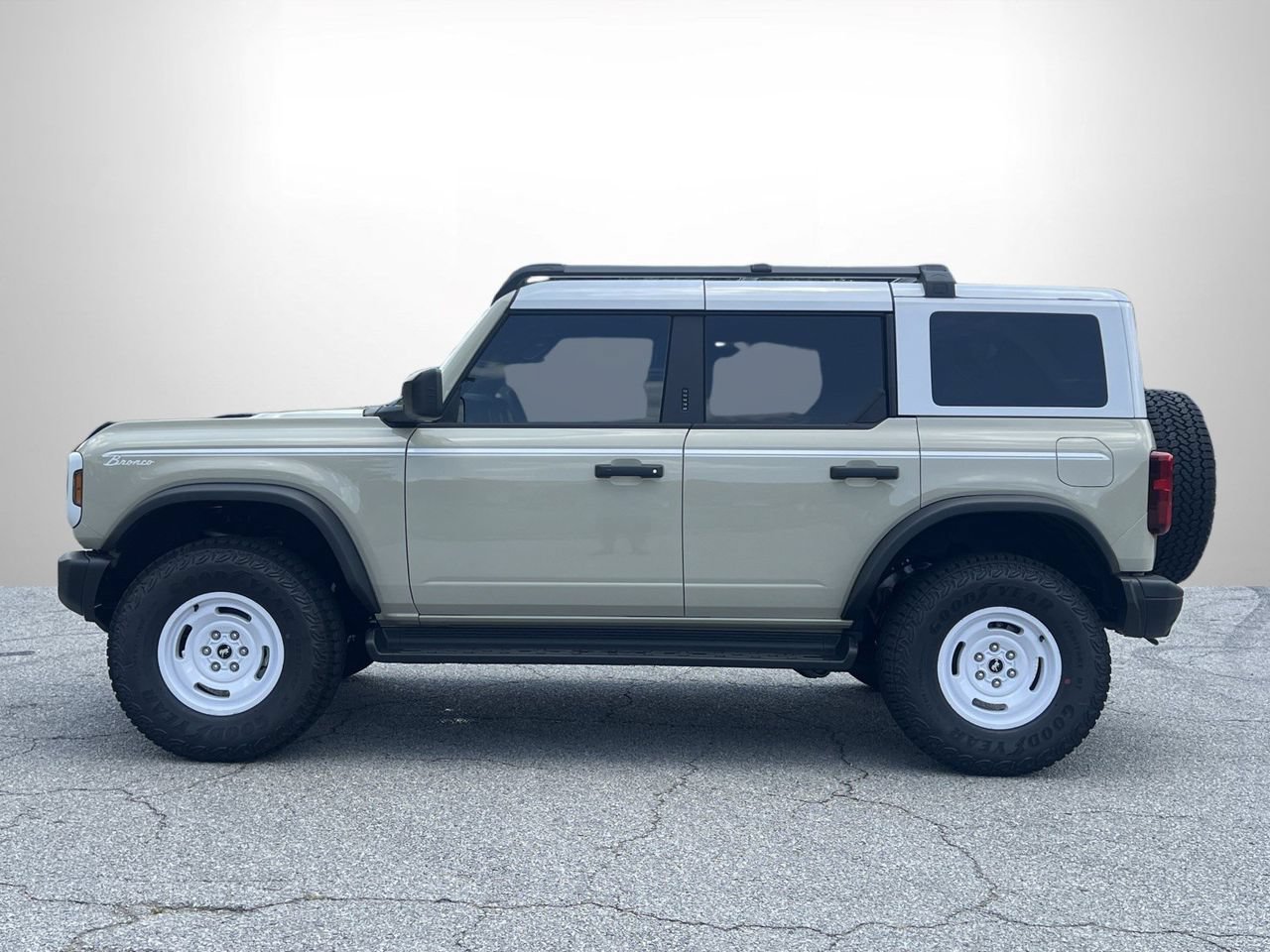 New 2026 Ford Bronco Heritage Edition AWD/4WD image 19