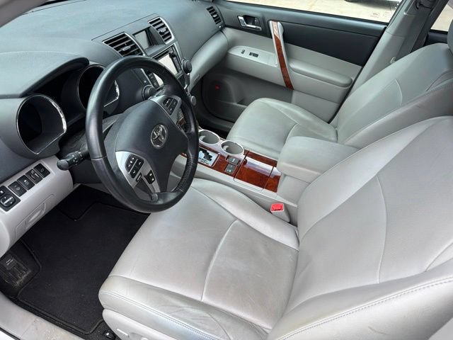 Used 2013 Toyota Highlander Limited AWD/4WD image 5