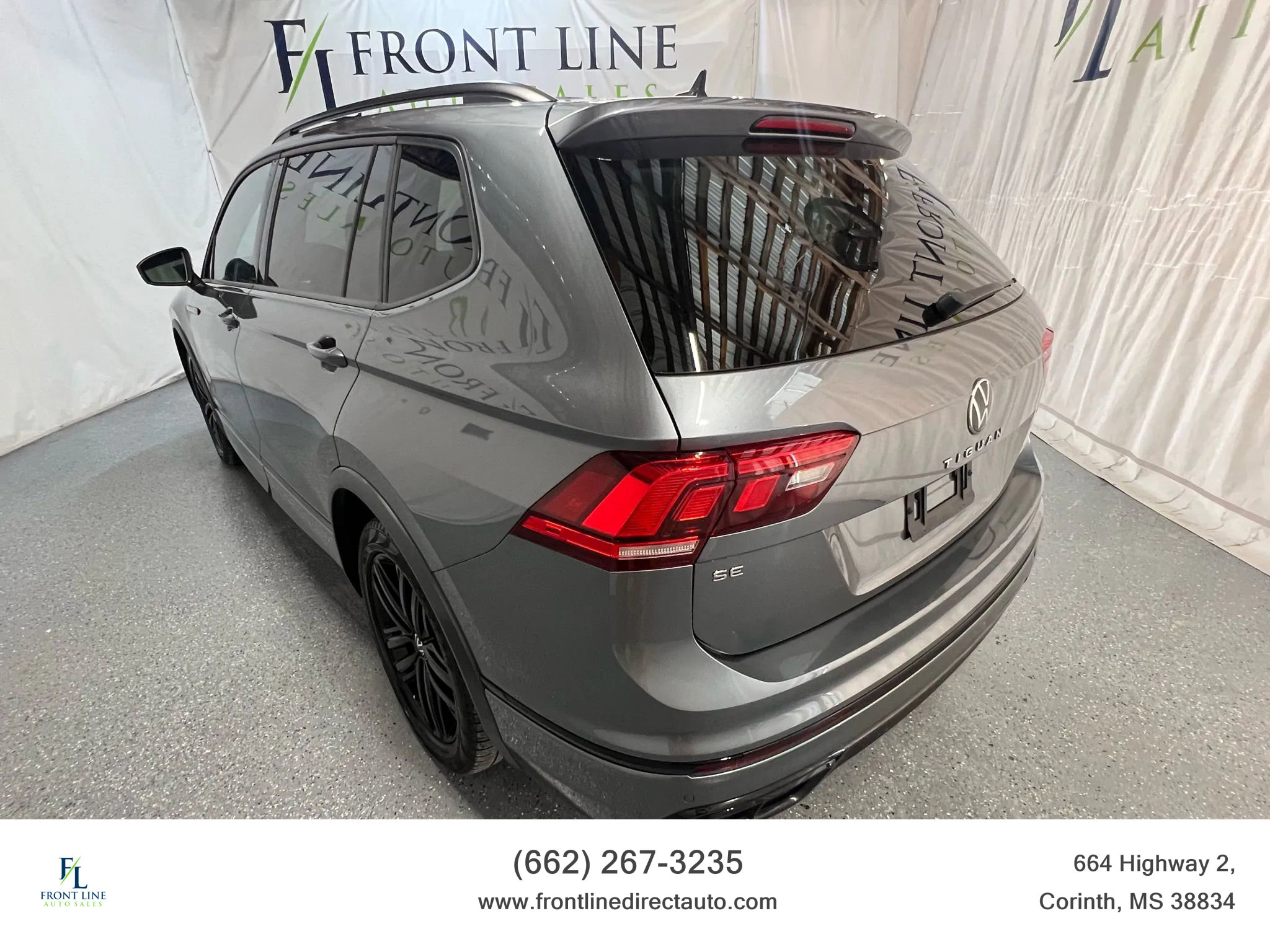 Used 2022 Volkswagen Tiguan SE R-Line image 5