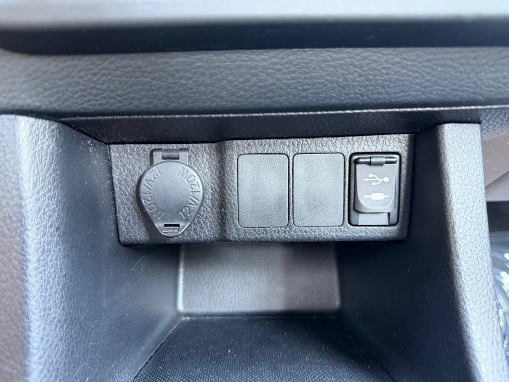 Used 2015 Toyota Corolla S FWD image 27