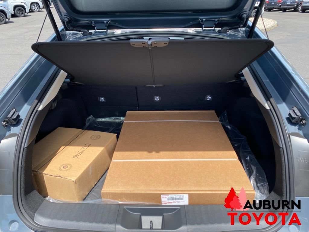New 2026 Toyota Prius Plug-In Hybrid FWD image 9