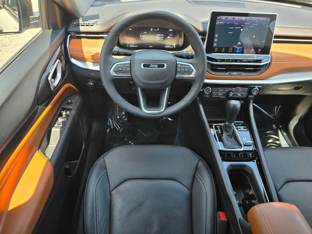 Used 2025 Jeep Compass Limited w/ Elite Group AWD/4WD image 29