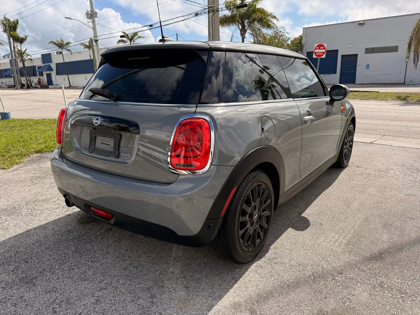 Used 2019 MINI Cooper 2-Door Hardtop image 5
